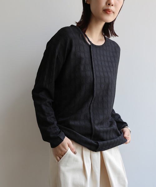 select MOCA Et（セレクトモカエト）の「【Et】Asymmetrical Neck Shirring Tops（Tシャツ/カットソー・レディース・ブラック/ホワイト/ベージュ・FREE）」の22枚目の写真