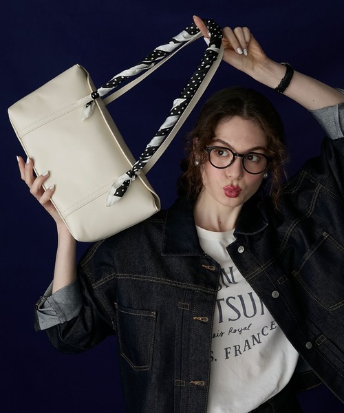 BONLECILL Marche(ボンルシールマルシェ)の「【BONLECILL Marche】ロングハンドルフラップボストンバッグ(ボストンバッグ・レディース・イエロー/ブラック/ホワイト/ブラウン・FREE)」の8枚目の写真