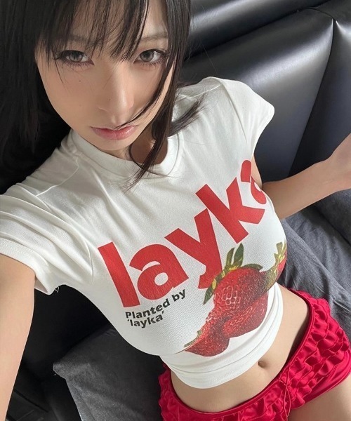 SHEENA(シーナ)の「【新色追加】フルーツプリントコンパクトTシャツ(Tシャツ/カットソー・レディース・ホワイト/チャコールグレー/イエロー系・M)」の5枚目の写真