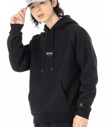 NEW ERA（ニューエラ）の「ニューエラ パフォーマンスアパレル テックスウェットパーカー バクプリントロゴ（パーカー・メンズ）」