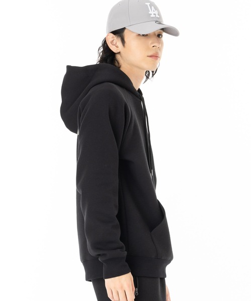 NEW ERA(ニューエラ)の「ニューエラ パフォーマンスアパレル テックスウェットパーカー バクプリントロゴ(パーカー・メンズ・ブラック・XXL/XL/L/M/S)」の5枚目の写真