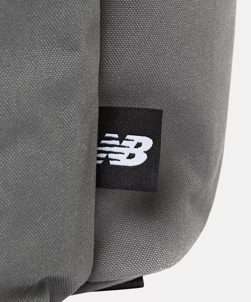 NEW BALANCE（ニューバランス）の「New Balance 2way Tote Bag（ニューバランス 2way トートバッグ）（トートバッグ・メンズ・ブラック/グレー系・FREE）」の11枚目の写真