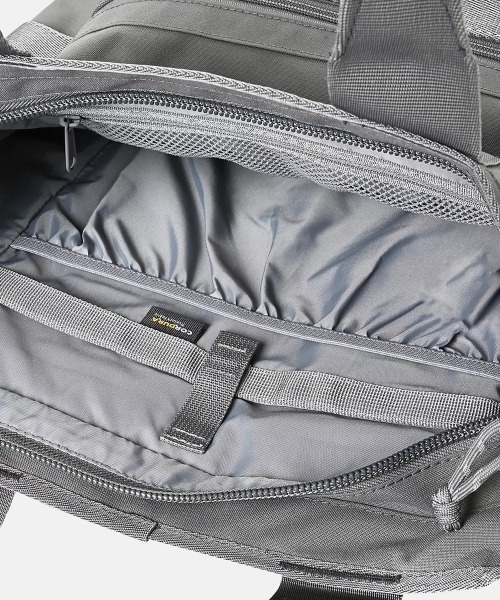 NEW BALANCE（ニューバランス）の「New Balance 2way Tote Bag（ニューバランス 2way トートバッグ）（トートバッグ・メンズ・ブラック/グレー系・FREE）」の13枚目の写真