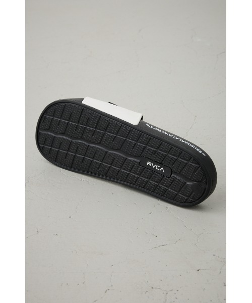 AZUL by moussy（アズールバイマウジー）の「RVCA SHOWER SLIDE（サンダル・メンズ・ブラック・MEDIUM/LARGE）」の11枚目の写真
