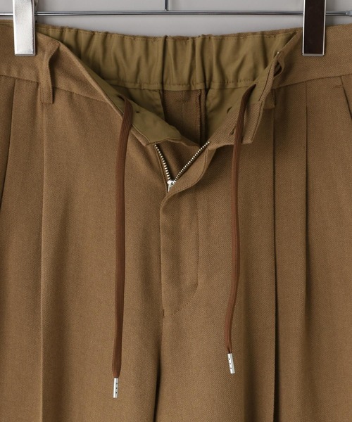 LOWRYS FARM(ローリーズファーム)の「【LFM(U)】TRワイドタックパンツ 455574(その他パンツ・メンズ・ブラウン/その他/チャコールグレー・MEDIUM/LARGE)」の4枚目の写真