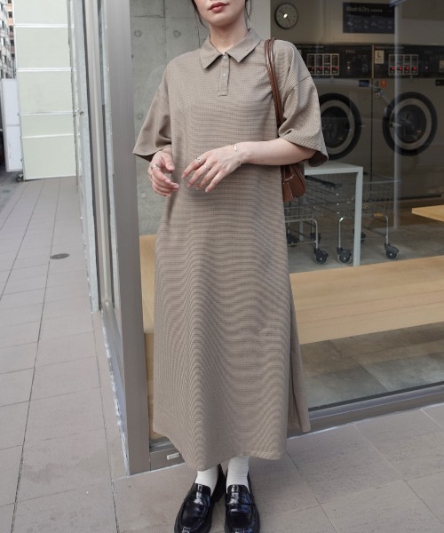 CORNERS（コーナーズ）の「リラックスハーフスリーブシャツワンピース（シャツワンピース・レディース・ベージュ系その他・マルチサイズ）」の4枚目の写真