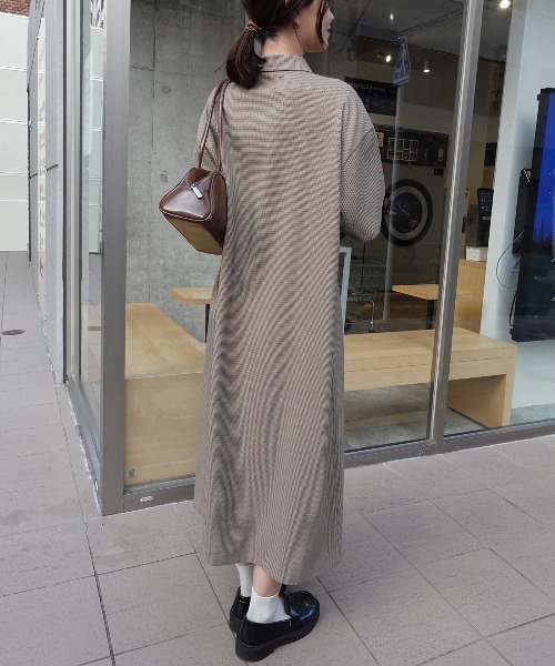 CORNERS（コーナーズ）の「リラックスハーフスリーブシャツワンピース（シャツワンピース・レディース・ベージュ系その他・マルチサイズ）」の6枚目の写真