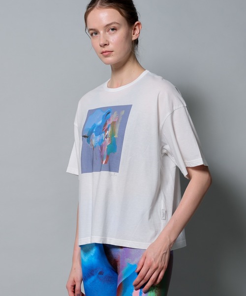 Julier Yoga and Relax（ジュリエヨガアンドリラックス）の「Julier KanakoSasakiコラボ プリントTシャツ（Tシャツ/カットソー・レディース・ホワイト×ブルー/ホワイト×グリーン・FREE）」の9枚目の写真