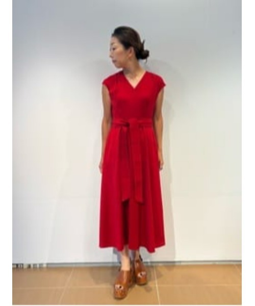 ESTNATION（エストネーション）の「ESTNATION / フレンチスリーブ ワンピース（ワンピース・レディース・ベージュ/ネイビー/レッド・36/38）」の19枚目の写真