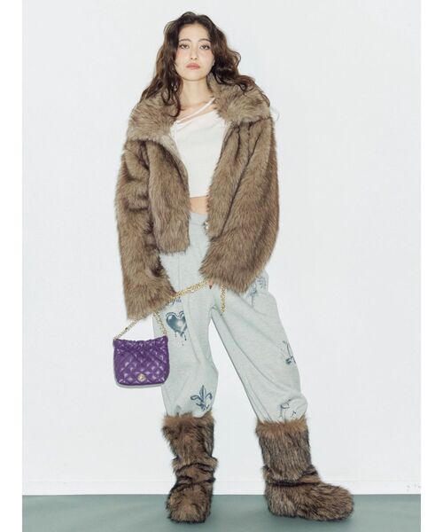 EVRIS（エヴリス）の「ファイクファーモンスターブーツ【インソール入】（ブーツ・レディース・ベージュ/ブラウン・SMALL/MEDIUM/LARGE）」の8枚目の写真