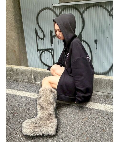 EVRIS（エヴリス）の「ファイクファーモンスターブーツ【インソール入】（ブーツ・レディース・ベージュ/ブラウン・SMALL/MEDIUM/LARGE）」の10枚目の写真