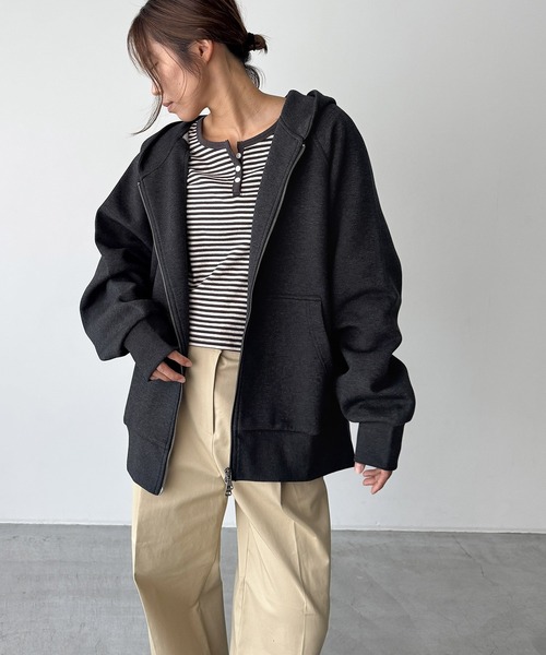 CANAL JEAN（キャナルジーン）の「choice_cnl/SEIRTAND　スウェットZIPパーカー（パーカー・レディース・オートミール/チャコールグレー・MEDIUM/LARGE）」の7枚目の写真