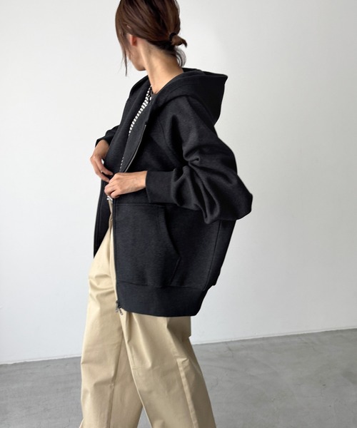 CANAL JEAN（キャナルジーン）の「choice_cnl/SEIRTAND　スウェットZIPパーカー（パーカー・レディース・オートミール/チャコールグレー・MEDIUM/LARGE）」の6枚目の写真