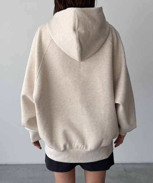 CANAL JEAN（キャナルジーン）の「choice_cnl/SEIRTAND　スウェットZIPパーカー（パーカー・レディース・オートミール/チャコールグレー・MEDIUM/LARGE）」の5枚目の写真