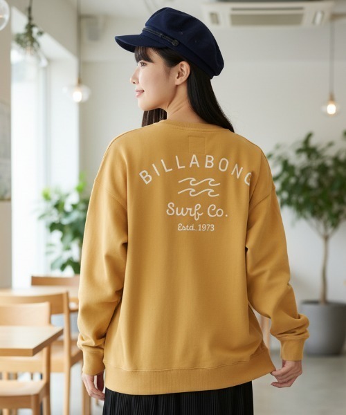 BILLABONG(ビラボン)の「【BILLABONG/ビラボン】24AW SOFT CLEAN ARCH LOGO/バックプリントスウェットトレーナー(スウェット・レディース・スミクロ/ブルー/ホワイト/イエロー・MEDIUM/LARGE)」の4枚目の写真