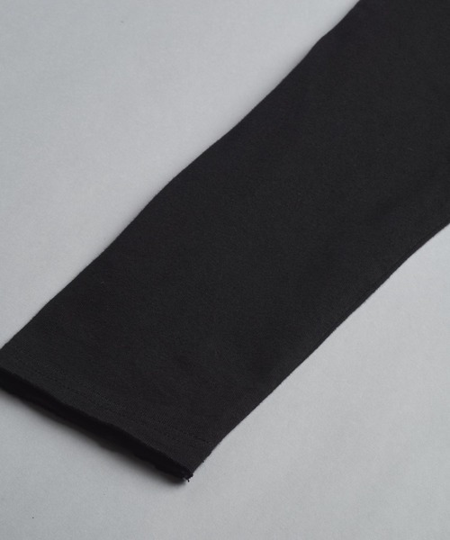 NO ID.（ノーアイディ）の「【NO ID.】Multi-Seam Zip Pullover / マルチ シーム ジップ プルオーバー（Tシャツ/カットソー・メンズ・ブラック/ホワイト/グレー・2(M)/1(S)）」の15枚目の写真