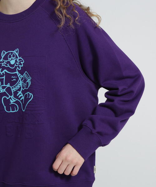 AVIREX(アヴィレックス)の「EMBOSS TOMCAT SWEAT/エンボストムキャットスウェット(スウェット・レディース・ホワイト/パープル/ブラック・F)」の19枚目の写真