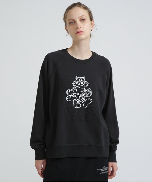 AVIREX(アヴィレックス)の「EMBOSS TOMCAT SWEAT/エンボストムキャットスウェット(スウェット・レディース・ホワイト/パープル/ブラック・F)」の3枚目の写真