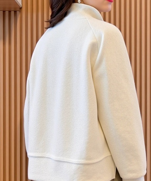 cammie(キャミー)の「ボリュームスリーブハイネックブルゾン(ブルゾン・レディース・オフホワイト/グレー・M/L)」の4枚目の写真