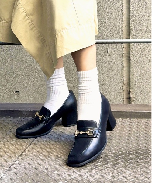 REZOY（リゾイ）の「【REZOY】ゴールドビットヒールローファー（ローファー・レディース・ブラック系その他/ブラック・23.5cm/23cm/22.5cm/22cm/24.5cm/24cm）」の4枚目の写真