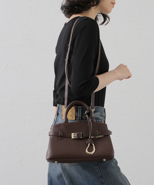 LE VERNIS(ル・ベルニ)の「【LE VERNIS/ル・ベルニ】 Poire Charm bag(ショルダーバッグ・レディース・ブラック/ブラウン・FREE)」の3枚目の写真