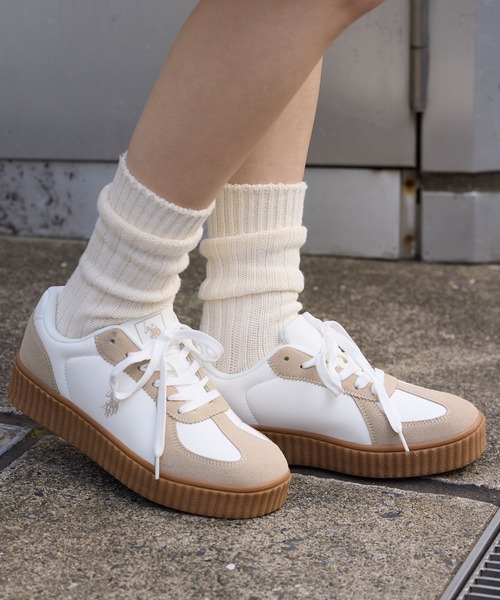 U.S. POLO ASSN.(ユーエスポロアッスン)の「U.S. POLO ASSN. /ユーエスポロアッスン 別注 ワンポイント刺繍ローカットボリュームソールコンビネーションスニーカー(スニーカー・レディース・グレー系/ホワイト系/ベージュ系/ブラック・22.5cm/24.5cm/24cm/23.5cm/23cm)」の4枚目の写真