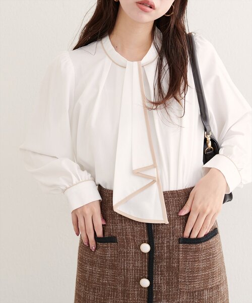 natural couture(ナチュラルクチュール)の「【WEB限定】配色ボウタイ2WAYブラウス(シャツ/ブラウス・レディース・ネイビー/チャコールグレー/オフホワイト/サックスブルー/ピンクベージュ/グレイッシュベージュ/その他1・FREE)」の14枚目の写真