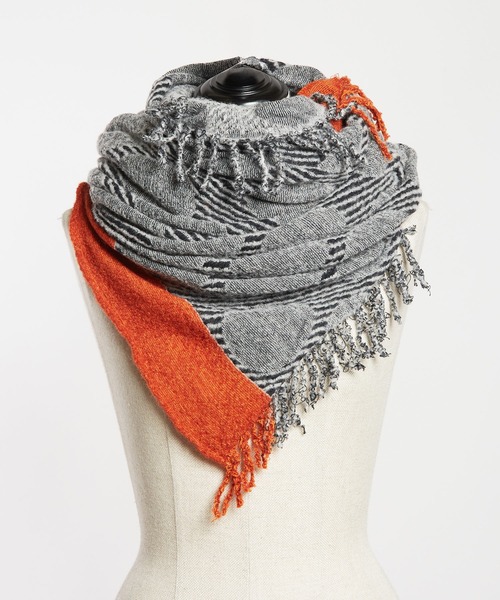 gomme（ゴム）の「縮絨ドットストール（ストール/ショール・レディース・アイボリー/グレー/チャコールグレー/レッド・FREE）」の5枚目の写真