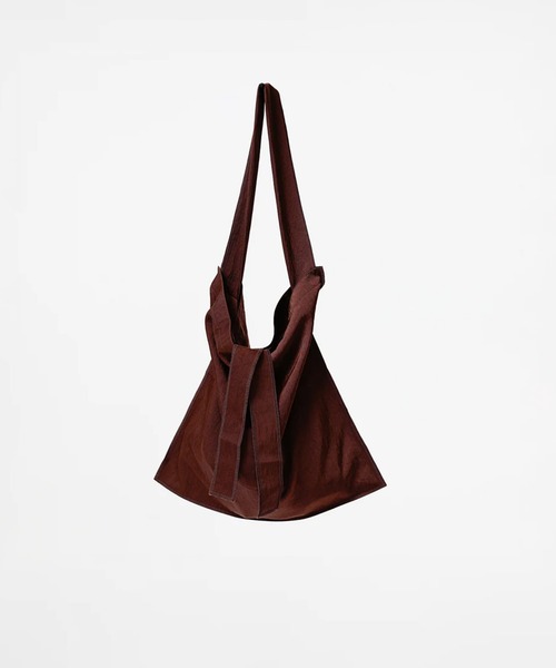 ITTI(イッチ)の「MARY INSIDE OUT TOTE - L / CERATO BRIGHT(トートバッグ・レディース・ブラウン/ブラック・FREE)」の2枚目の写真