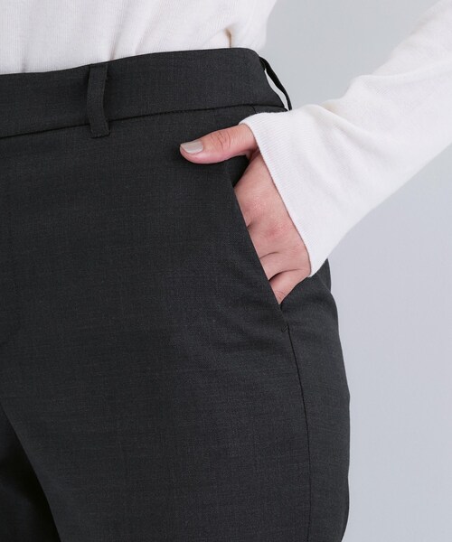INDIVI(インディヴィ)の「【日本製/スーツ/通勤】シルクウールストレッチ テーパードパンツ(その他パンツ・レディース・チャコール/ネイビー・38/13/05/36/15 /19/40)」の16枚目の写真