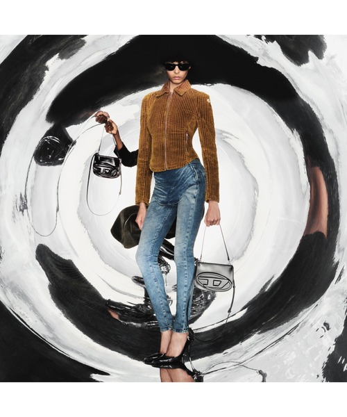 DIESEL(ディーゼル)の「ウィメンズ コーデュロイジャケット G-ENEA(ブルゾン・レディース・ブラウン/ダークブラウン・38/42/40/44)」の14枚目の写真