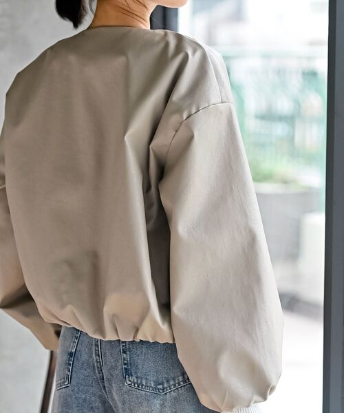 rps（アールピーエス）の「合皮ノーカラーバルーン袖ブルゾン（ブルゾン・レディース・ブラック/グレイッシュベージュ/ダークブラウン・フリー）」の8枚目の写真