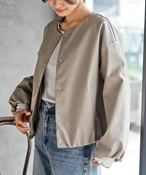 rps（アールピーエス）の「合皮ノーカラーバルーン袖ブルゾン（ブルゾン・レディース・ブラック/グレイッシュベージュ/ダークブラウン・フリー）」の10枚目の写真