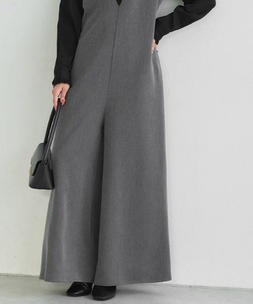 Pierrot（ピエロ）の「Vネックフレアヘムオールインワン（つなぎ/オールインワン・レディース・ブラック/チャコール・L/M/PM）」の9枚目の写真