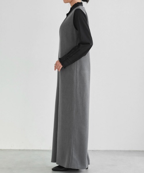 Pierrot（ピエロ）の「Vネックフレアヘムオールインワン（つなぎ/オールインワン・レディース・ブラック/チャコール・L/M/PM）」の16枚目の写真