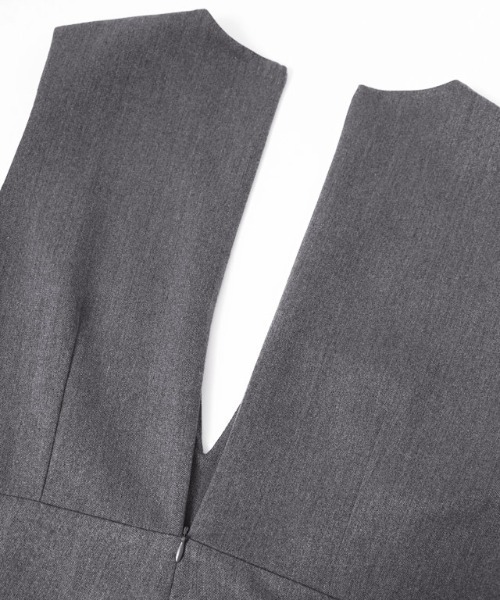 Pierrot（ピエロ）の「Vネックフレアヘムオールインワン（つなぎ/オールインワン・レディース・ブラック/チャコール・L/M/PM）」の18枚目の写真