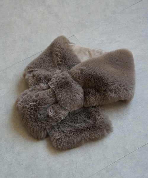 VENCEEXCHANGE（ヴァンスエクスチェンジ）の「エコファーティペット（マフラー・レディース・オフホワイト/ダークグレー/ブラウン・FREE）」の3枚目の写真