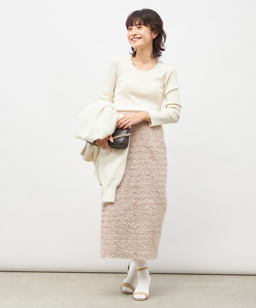 NOLLEY’S Sophi（ノーリーズソフィ）の「《アンサンブル対応》《手洗い可能》カシミヤ混リブUネックプルオーバー（ニット/セーター・レディース・アイボリー/イエロー/サックスブルー/ブラック・36/38）」の12枚目の写真