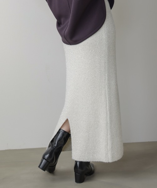 Bou Jeloud(ブージュルード)の「フィルムラメニットタイトスカート(スカート・レディース・グレー/ブラック/アイボリー・FREE)」の2枚目の写真
