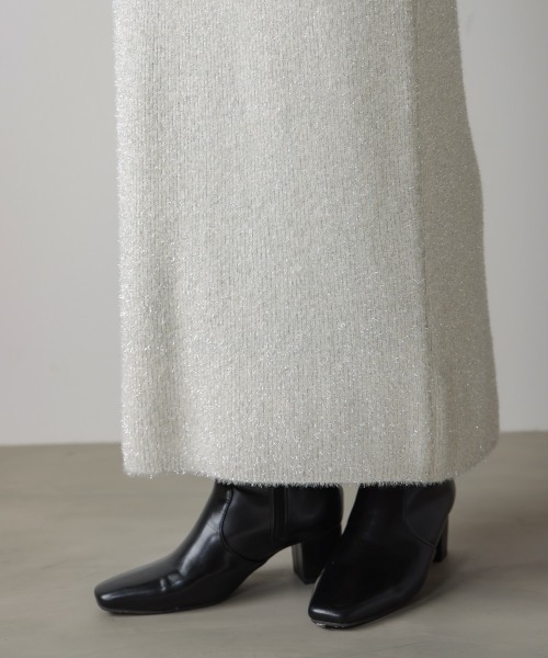 Bou Jeloud(ブージュルード)の「フィルムラメニットタイトスカート(スカート・レディース・グレー/ブラック/アイボリー・FREE)」の13枚目の写真