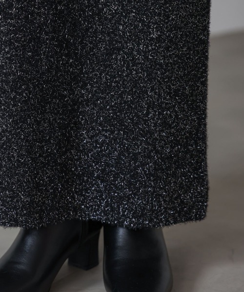 Bou Jeloud(ブージュルード)の「フィルムラメニットタイトスカート(スカート・レディース・グレー/ブラック/アイボリー・FREE)」の4枚目の写真
