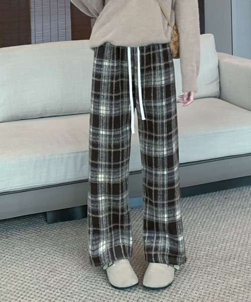 2ly2(トゥーリートゥー)の「裏起毛であったか!チェック柄ワイドパンツ(その他パンツ・レディース・レッド/ブラウン/ネイビー/ブルー・FREE)」の18枚目の写真