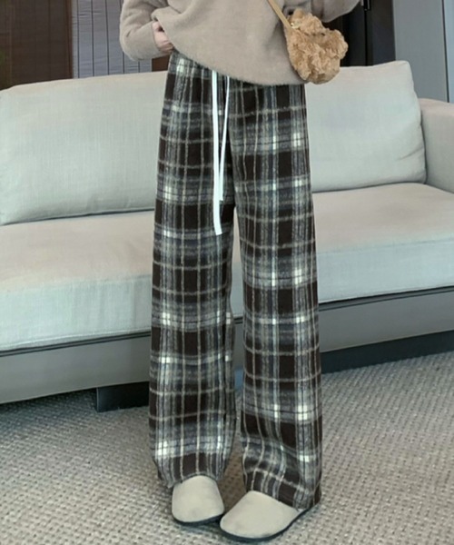2ly2(トゥーリートゥー)の「裏起毛であったか!チェック柄ワイドパンツ(その他パンツ・レディース・レッド/ブラウン/ネイビー/ブルー・FREE)」の20枚目の写真