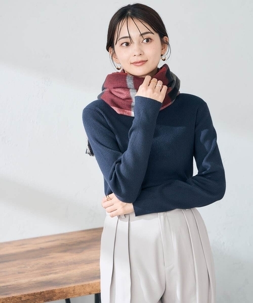 a.v.v（アーヴェヴェ）の「チェック柄シアバターストール（マフラー・レディース・レッド/ライトグレー/ネイビー・38）」の21枚目の写真