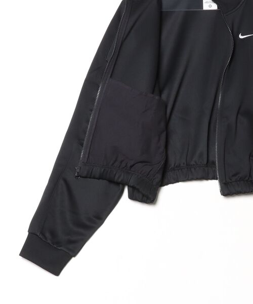 NIKE（ナイキ）の「ナイキ NIKE ナイキ  NSW トラック ジャケット（ジャージ・レディース・ブラック/バーガンディー・M/L/XL）」の4枚目の写真