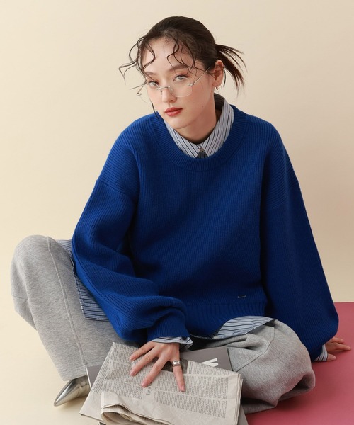 RAGEBLUE（レイジブルー）の「＜Bloomy Yarn Knit＞アゼ編みルーズクルーネックニット（ニット/セーター・レディース・パープル/イエロー/ホワイト/ピンク/レッド/ブラック/ライトブルー/ブルー/ブルー系その他・MEDIUM/LARGE）」の4枚目の写真