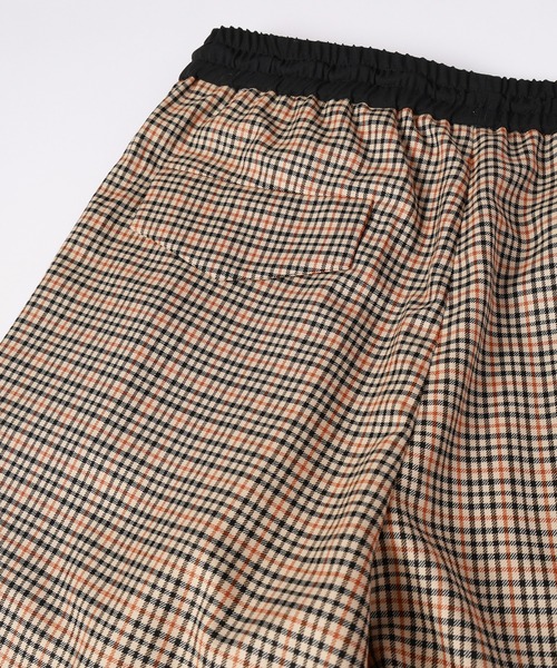 CULLNI（クルニ）の「CULLNI for DAKS LONDON Tuck Drawstring Wide Pants（スラックス・メンズ・ブラック/ネイビー/チェック・0/1/2）」の16枚目の写真