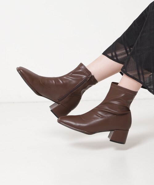 ESPERANZA（エスペランサ）の「【EC限定カラーあり】スクエアショートブーツ レイン対応（ブーツ・レディース・ブラウン系/ブラック/シルバー系6/アイボリー/グレイッシュベージュ・M/S/LL/L）」の12枚目の写真