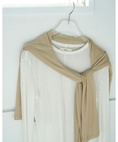 anuke（アンヌーク）の「anuke Layered Sheer Long T-shirts（Tシャツ/カットソー・レディース・ベージュ/ネイビー・FREE）」の7枚目の写真