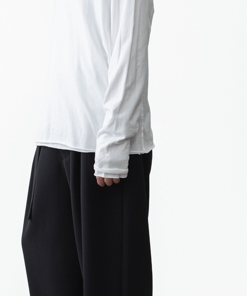 ATTACHMENT（アタッチメント）の「80/2 ピマコットン ジャージー スリムフィット レイヤード L/S TEE / 80/2 PIMA CO JERSEY SLIM FIT LAYERED L/S TEE（Tシャツ/カットソー・メンズ・ダークグレー/グレイッシュベージュ/ブラック/ホワイト/ブラウン・3/2）」の9枚目の写真